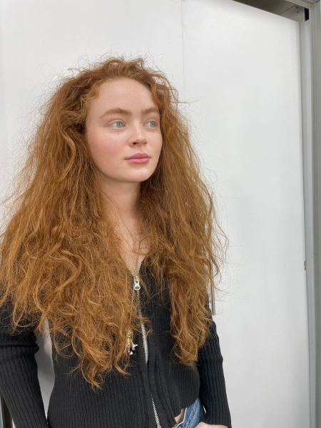 sadie sink behind the scenes of stranger things season five